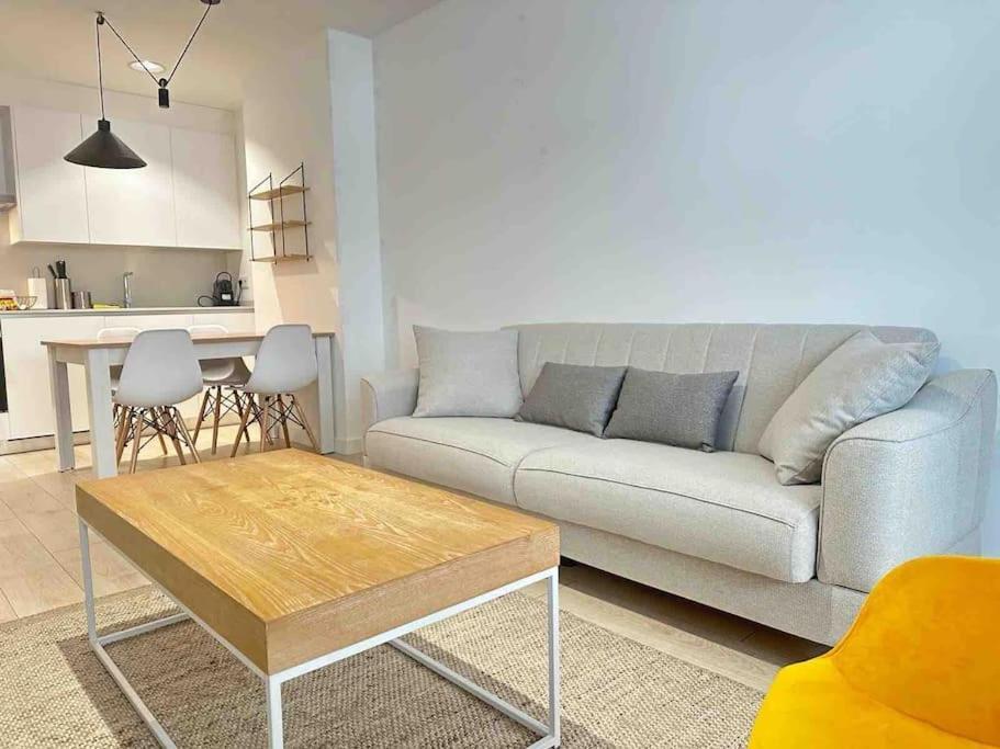New Port, Free Parking Ybh1s Apartment *