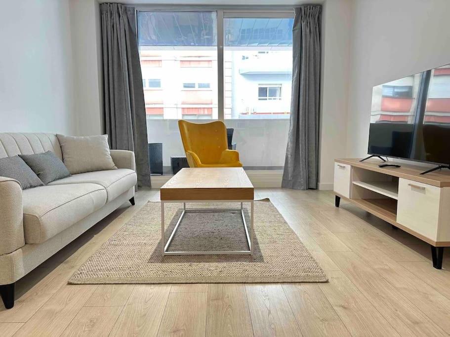New Port, Free Parking Ybh1s Apartment *